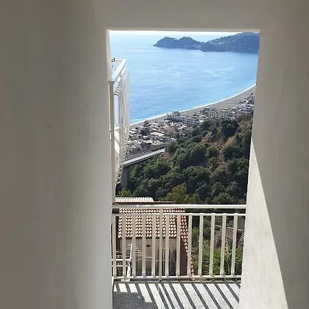 Apartament Casa Vacanze Mamma Angela Letojanni